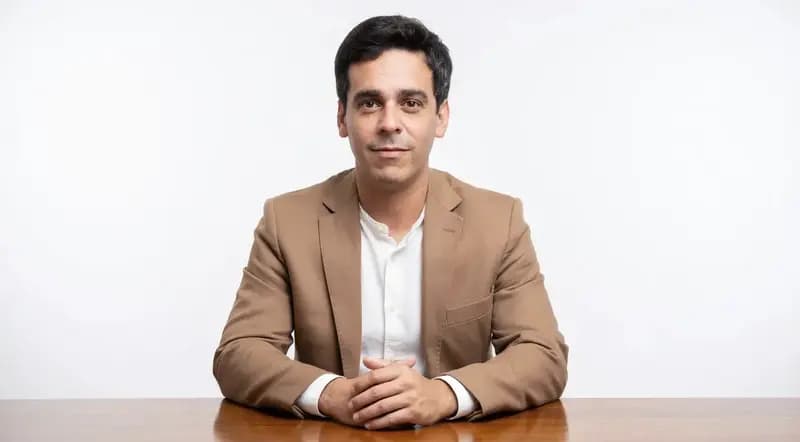 Agustín Puyou en actividad legislativa